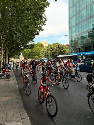 #Copbikeride @conbicired Bicifestacion para recibir a los miembros del grupo camino de la Cop31 en Turquía.