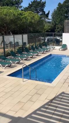 💧✨ Has descobert el jacuzzi del càmping? A la part superior del càmping s’hi amaga un d'aquells espais on vas 