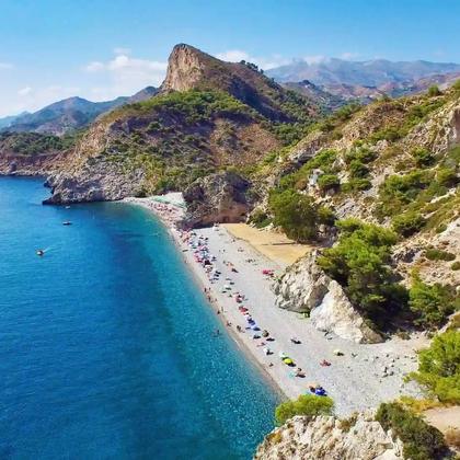 Nerja & omgeving – verborgen parels van Zuid-Spanje ✨🌞 Wat een magische plek is de omgeving van Nerja, aan de 