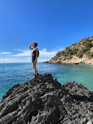 Todays hike! Walking along the coast near Maro, finding hidden corners and stopping by one of the old watchtow