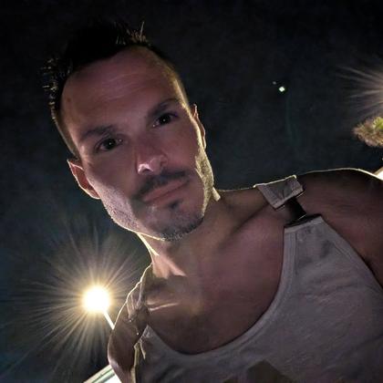 Ce soir on danse #capdagde #vacances #villagenaturiste #gay #addicted